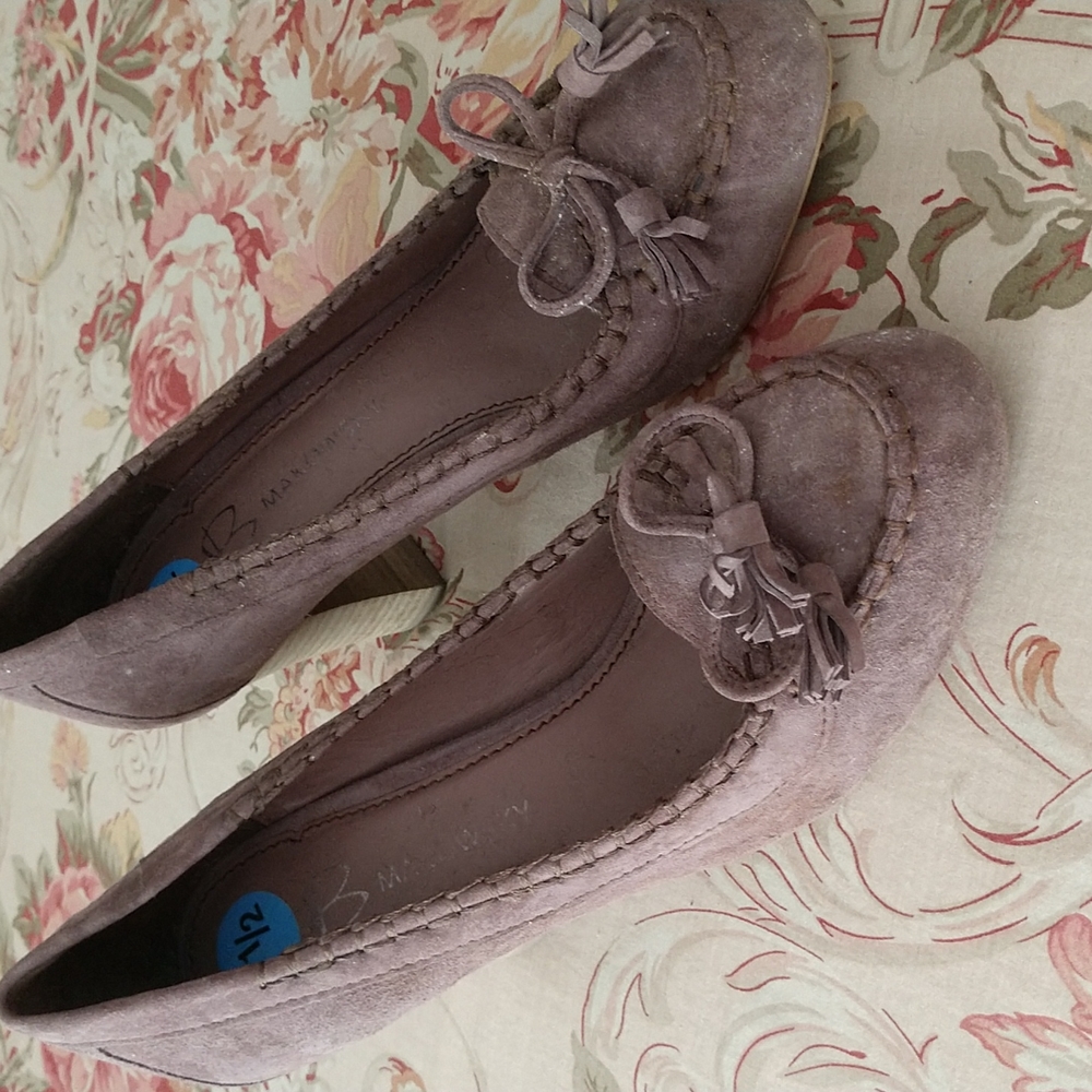 PriceReduced SUEDE Makowsky Dusty Rose KILTIES Moccasin Style with Stacked Heels